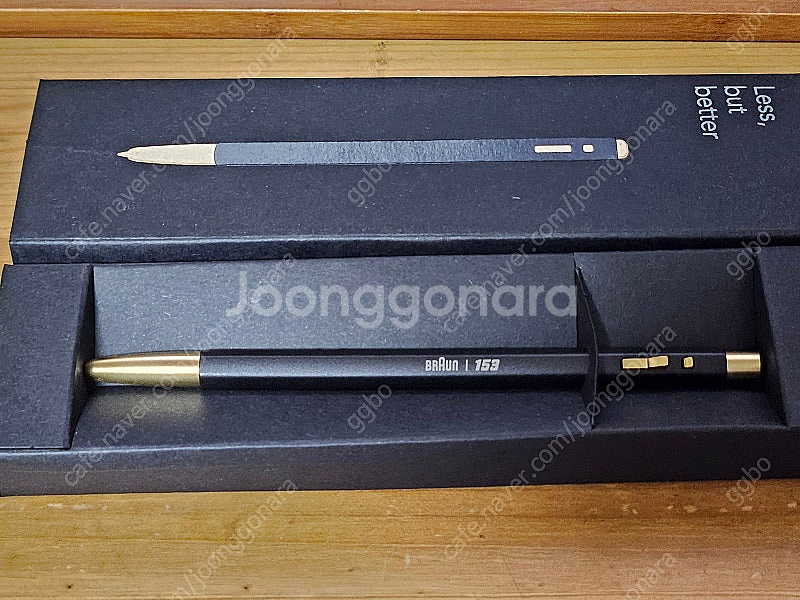모나미 브라운 153 한정판 볼펜 새제품 판매합니다.--1