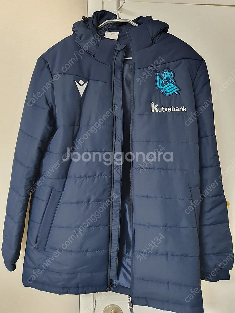 맨시티 레알소시에다드 리즈유나이티드지급용 윈터자켓 팔아요--2
