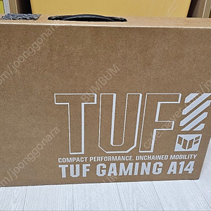 ASUS TUF Gaming A14 R7-8845HS RTX4060 QHD 팝니다.