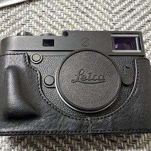 Leica 라이카 m10 monochrom 모노크롬 판매합니다 보증기간 26년_교환가능(o) (타채널 등록X 사기 안당함)