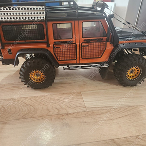 trx4 오렌지디펜더rc카 팝니다.