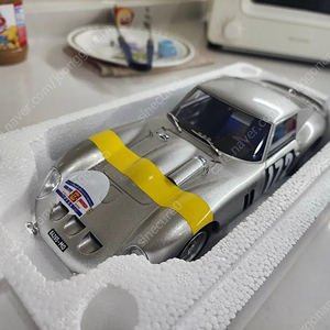 1:18 다이캐스트 페라리 250 gto