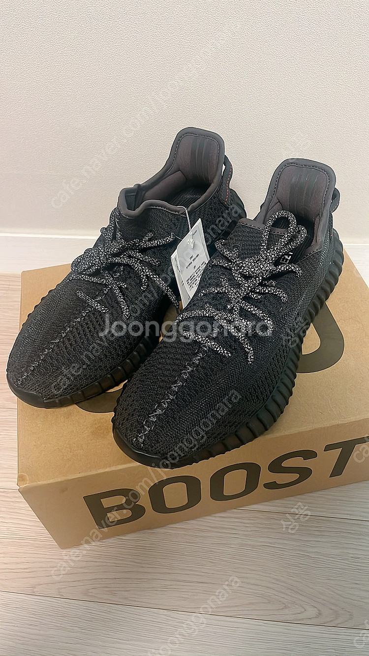 아디다스 이지부스트350v2트리플블랙285 새상품--5