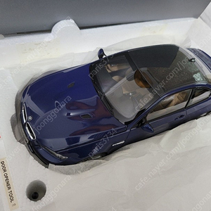 [가격인하] 1/18 BMW e92 M3 다이캐스트 피규어 1/43 포르쉐 타이칸 카이엔 미션이 아우디 A5