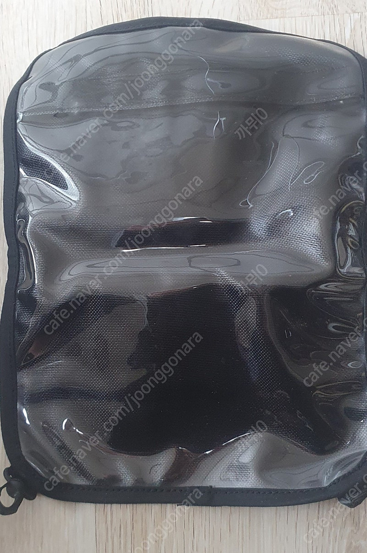 트라이엄프 본네빌 순정 왁스탱크백 팝니다. 이미지