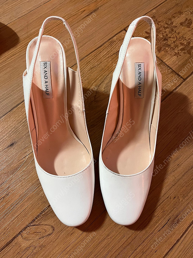 식스앤어하프 라운드토/젤리샵/프라다 이미지