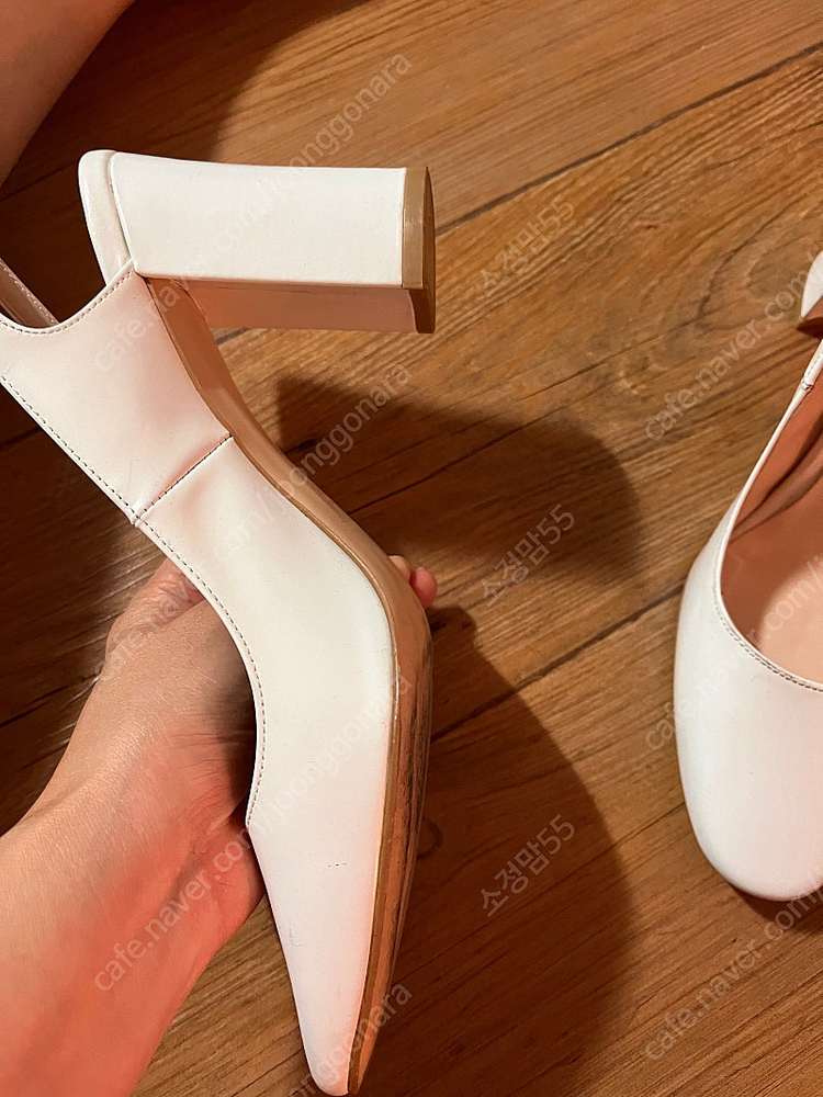 식스앤어하프 라운드토/젤리샵/프라다 이미지