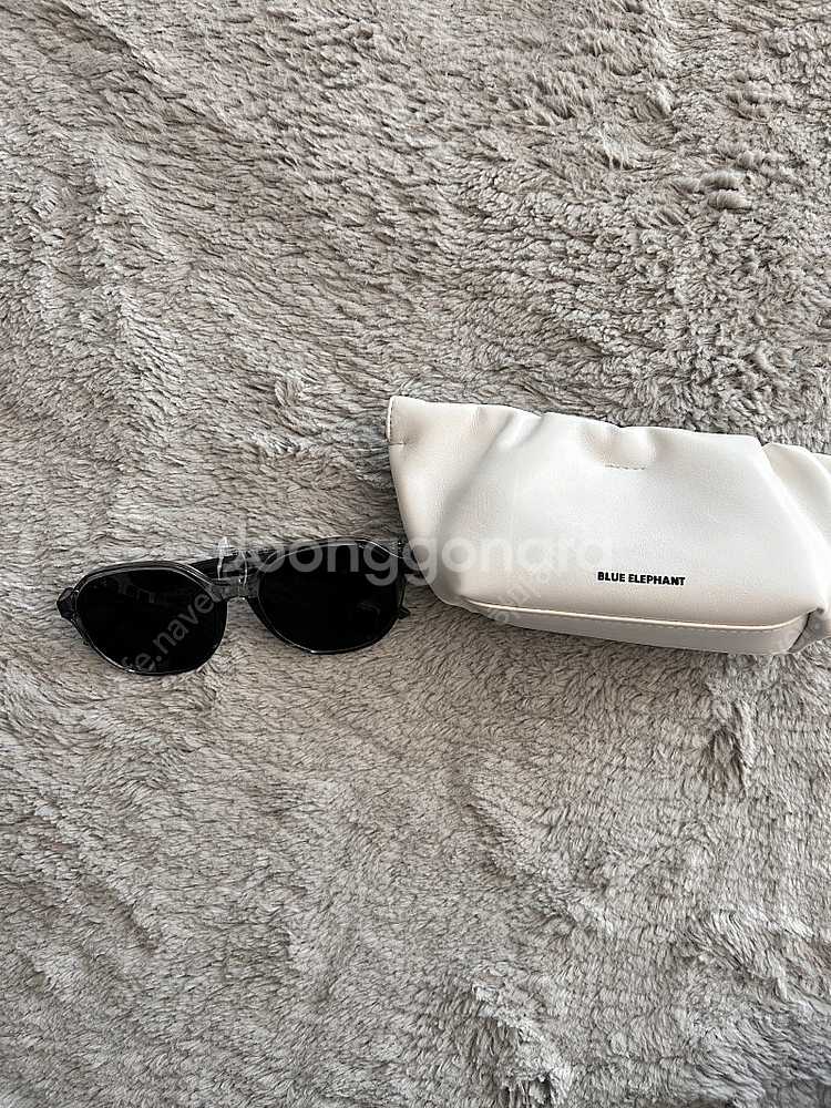 블루 엘리펀트 선글라스 판매합니다--0