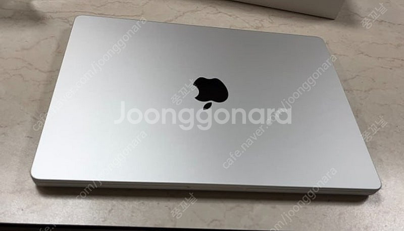 맥북프로M4칩 14인치 16GB 512GB 실버 새상품...--0