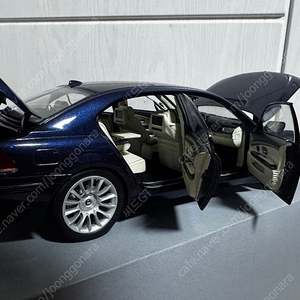 교쇼 1:18 BMW 760li 인디비쥬얼