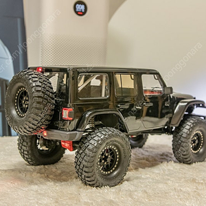 trx4섀시+scx10iii 랭글러 디테일 업 바디+각종 튜닝 미주행 차량 판매합니다.