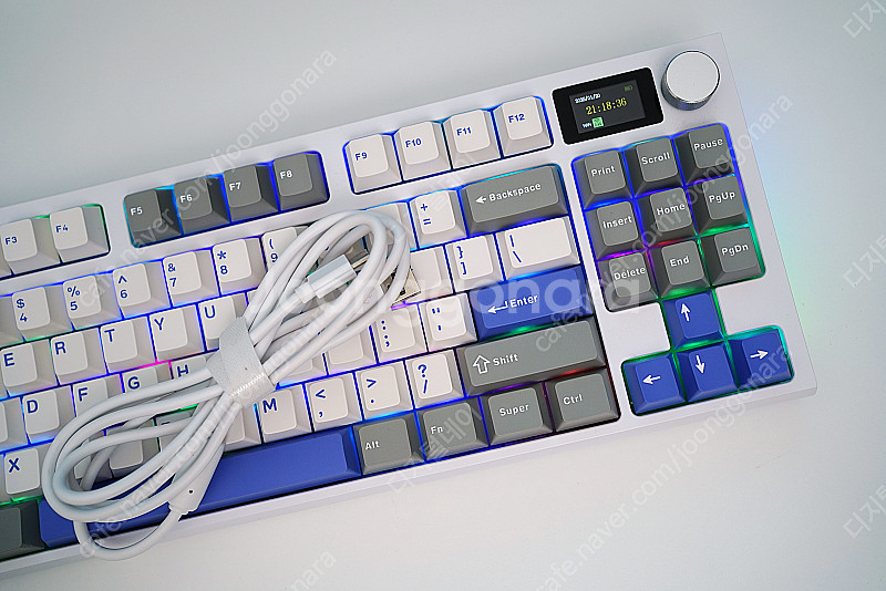 K86 샤크 키보드 팝니다.--4