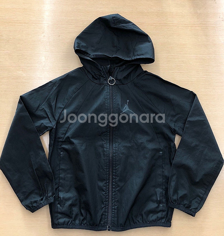 120사이즈 나이키조던 경량 홀겹 바람막이 블랙 키즈 정품--0