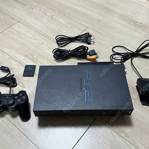 플스2 PS2 정발 세트-4.5만, 3DS XL(구큰다수) 정품 확장 슬라이드 패드-2만, XBOX360 매드캐츠 아케이드 파이트 스틱 토너먼트 에디션-7만 판매합니다