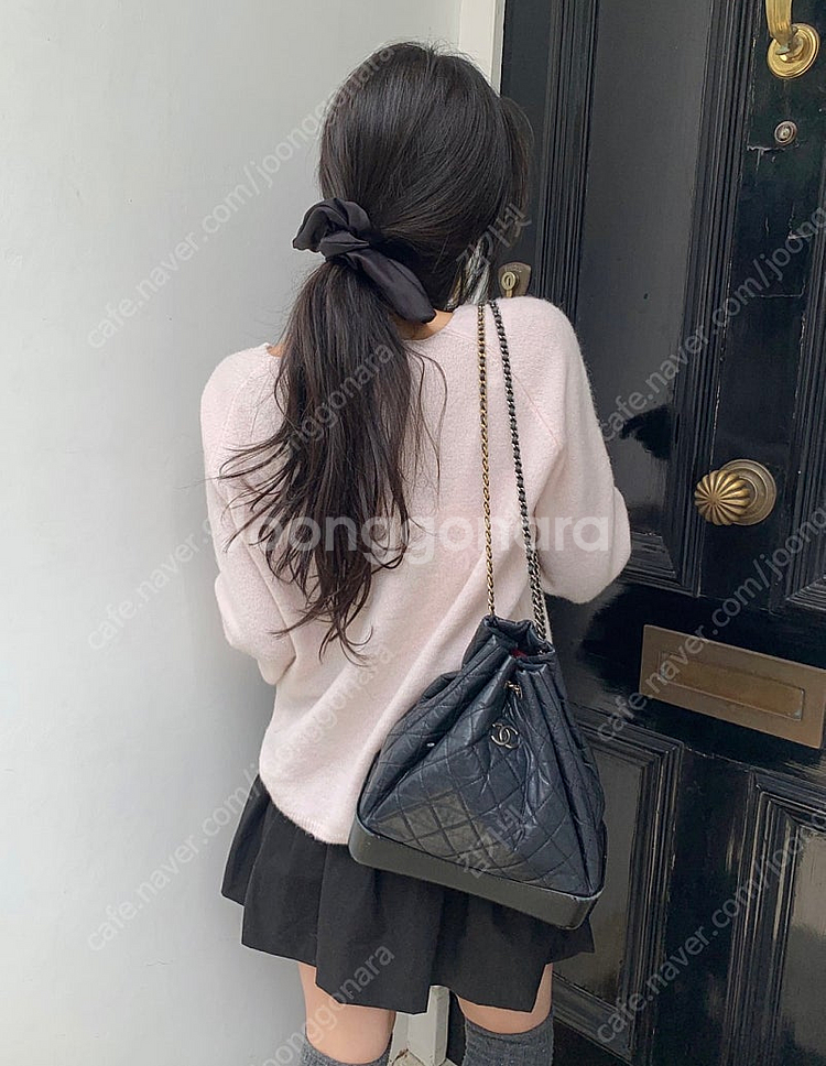 (새상품) leeds 리즈 소프트 브이넥 니트 핑크--9