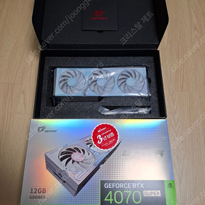 iGame 지포스 RTX 4070SUPER ULTRA 그래픽카드 팝니다