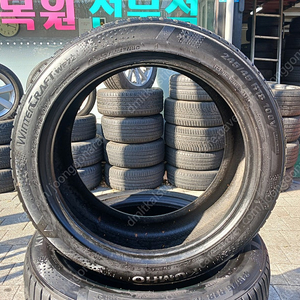 245 45 18 금호타이어(윈터타이어) 두개 팝니다