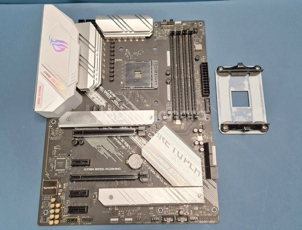 [판매] AMD B550 메인보드 기가바이트 어로스 /...--2