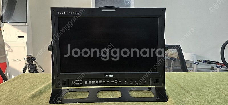 TVLogic 티브이로직 LVM-172W 멀티포멧 방송...--1
