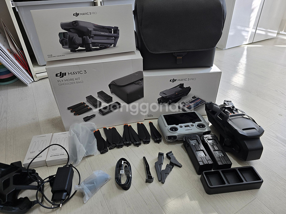 DJI 매빅 3 프로 + 플라이모어 킷 + 케어 리플레...--1