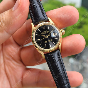 [정품] 롤렉스 여성용 데이저스트 블랙 옐로우골드 18K 올금통 (Rolex Datejust Black Dial 18K Solid Gold Women's)