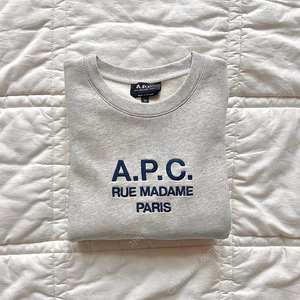 A.P.C. 아페쎄 여성 티나 맨투맨 에크루 M사이즈 | 폴로 라코스테 꼼데가르송 아미 메종키츠네