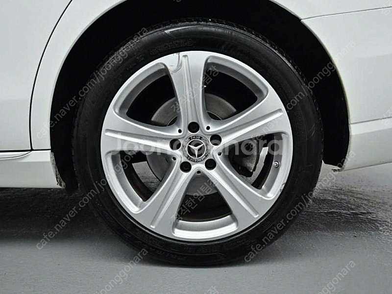 벤츠 E-클래스 W213 E220d 4MATIC 아방가...--4