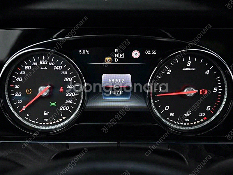 벤츠 E-클래스 W213 E220d 4MATIC 아방가...--8