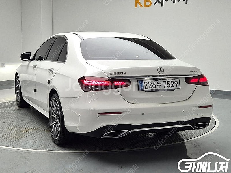 [벤츠]E-클래스 W213 E220d 4MATIC AM...--2