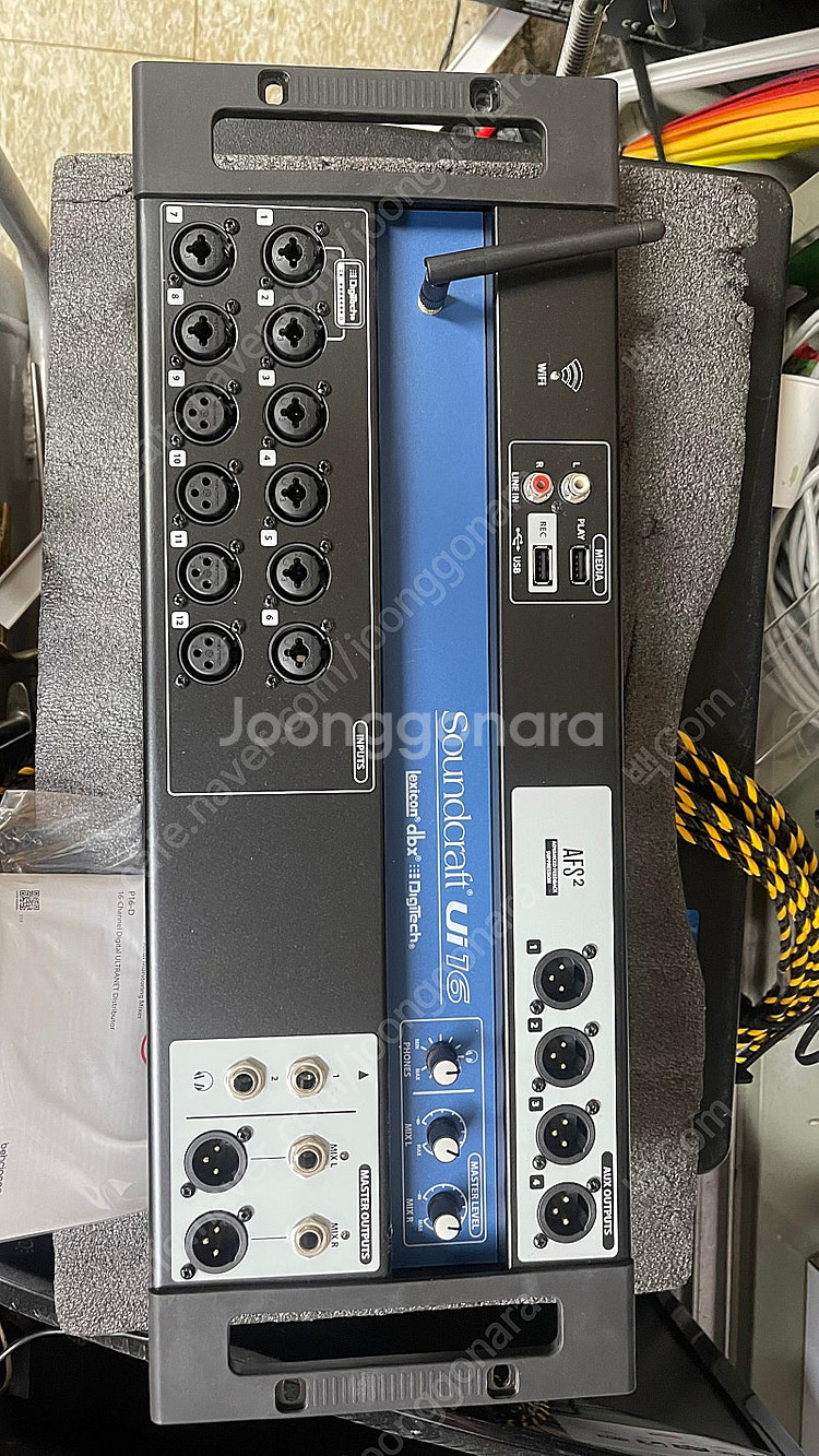 soundcraft ui16--0