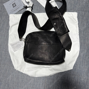 24ss 구이디 bv11 SOFT HORSE FULL GRAIN CROSS BODY 새상품