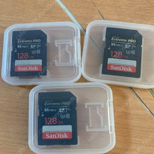 sandisk 샌디스크 SD 128G X3개 & Sony Np-FW50 1개 CG60마이크 1개 판매합니다