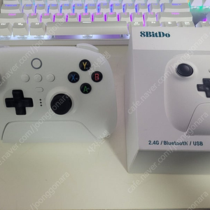 8bitdo 얼티메이트 2.4g 컨트롤러(PC,안드로이드,애플용) 25000원