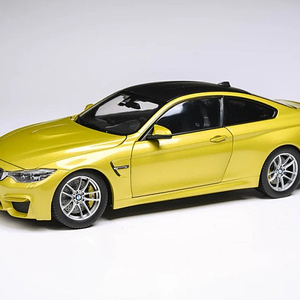 다이캐스트 diecast 1:18 BMW M4 컨버 (야스마리나블루), 쿠페(오스틴 옐로우) 파라곤