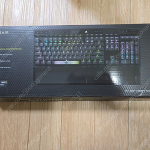 커세어 K70 MAX RGB MGX 마그네틱축 게이밍 기계식 키보드 팝니다