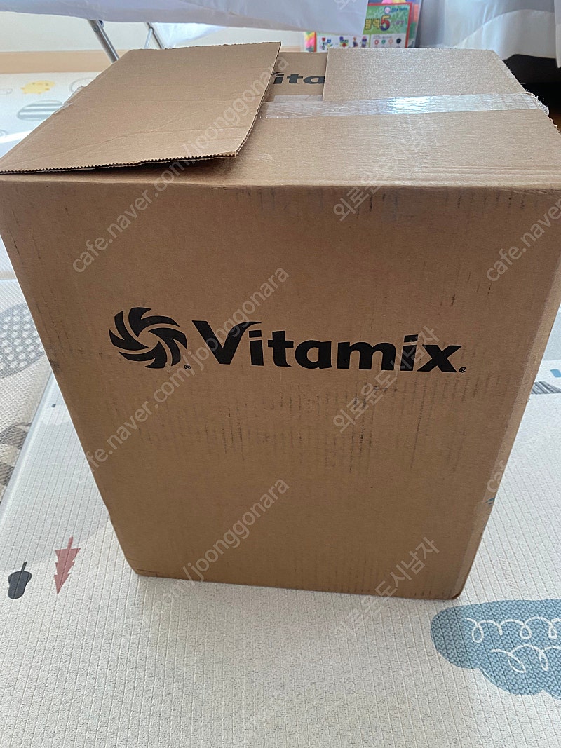 바이타믹스 블랜더 E320 Vitamix Explorian Blender, Professional-Grade, 64 oz. 65542 (Renewed)