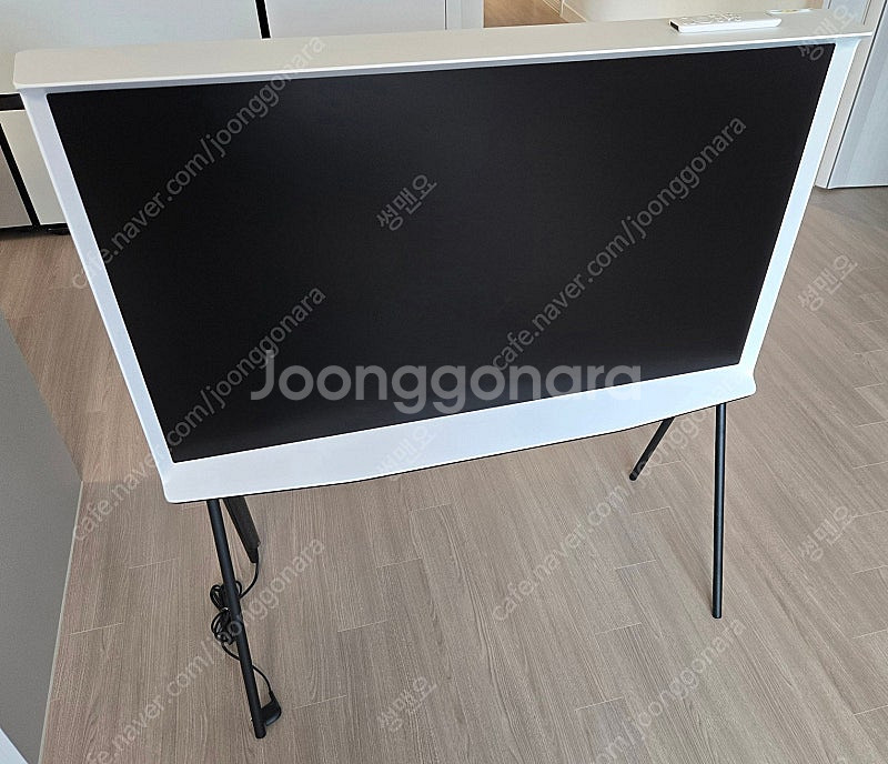 삼성전자 The Serif 더 세리프 43인치 팝니다.--1