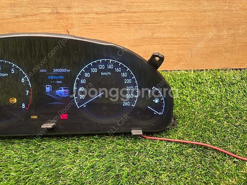 제네시스 슈퍼비젼 계기판 94023-3M860 / 940233M860 키로수 : 240,062km 5만원--2