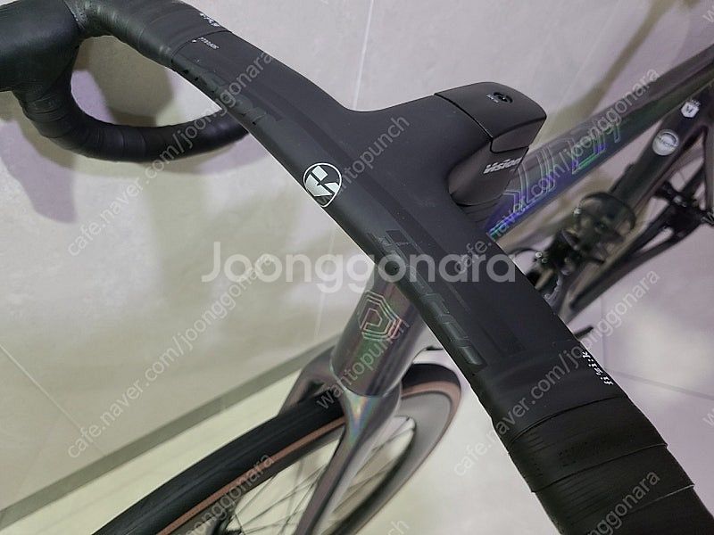폴리곤 헬리오스 a9x 프레임 + 105di2 팝니다--2