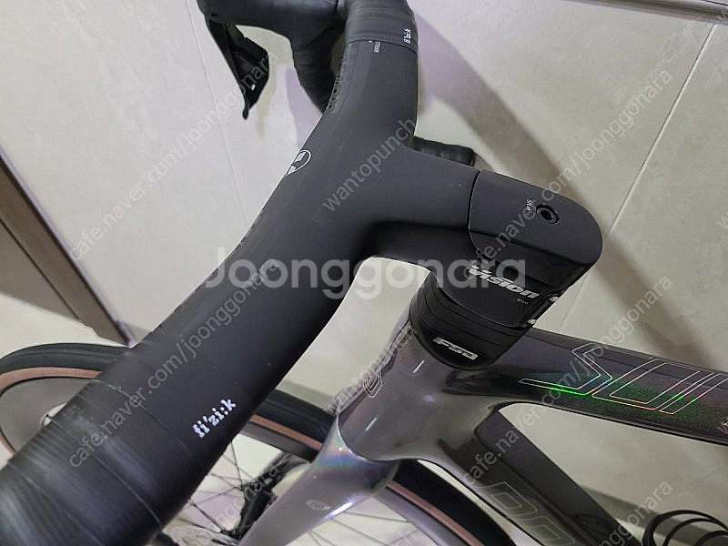 폴리곤 헬리오스 a9x 프레임 + 105di2 팝니다--3