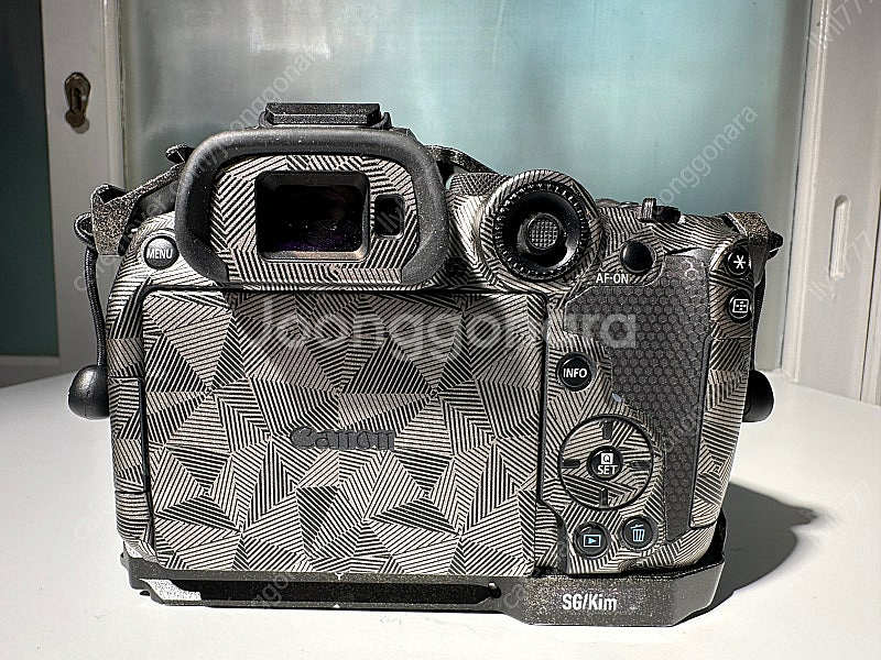 캐논 EOS R7 팝니다.--2