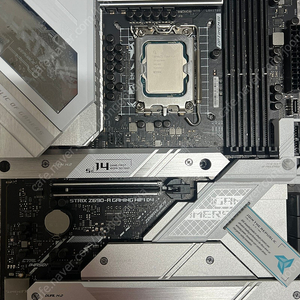 i7 12700k asus z690-a Strix wifi 판매합니다.