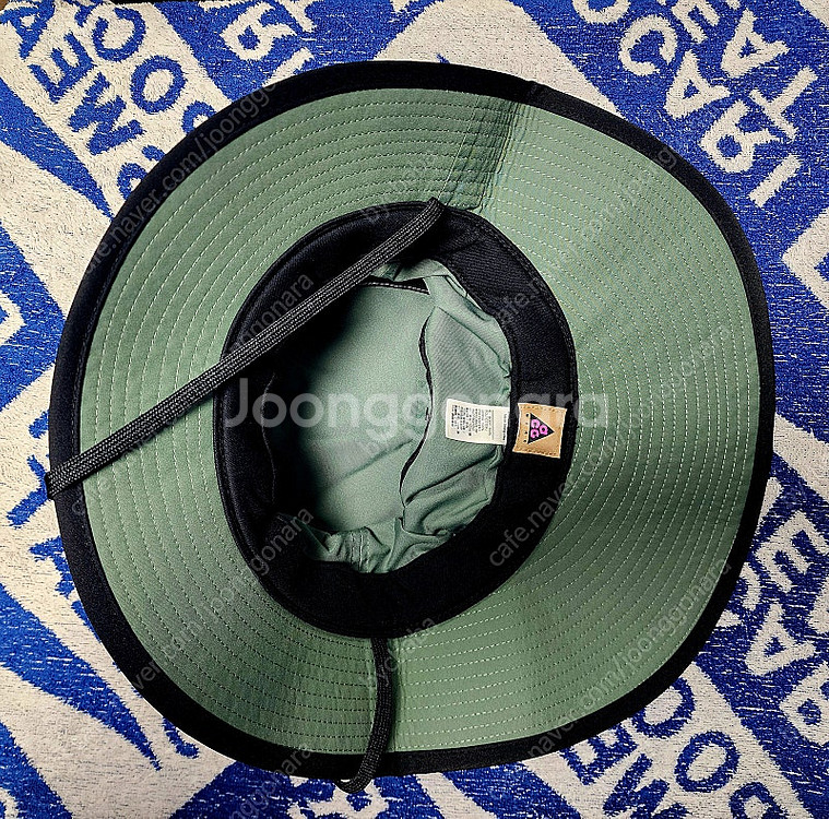 나이키 ACG 시즈널 버킷햇 클레이 그린, 휴먼메이드 하트 핀뱃지, BAPE x Sesame Street 키링, 뉴...--1