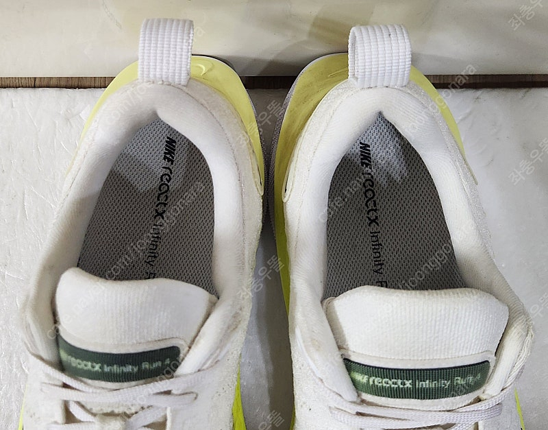 [285] 나이키 리액트X 인피니티런 플라이니트4 로우 화이트라이트레몬 매쉬초경량 런닝화스니커즈단화--5