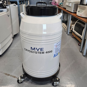 MVE CRYOSYSTEM 4000 LN2 Container