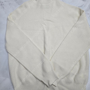 포터리 Turtle Neck Knit Ivory 4(XL) 판매합니다.