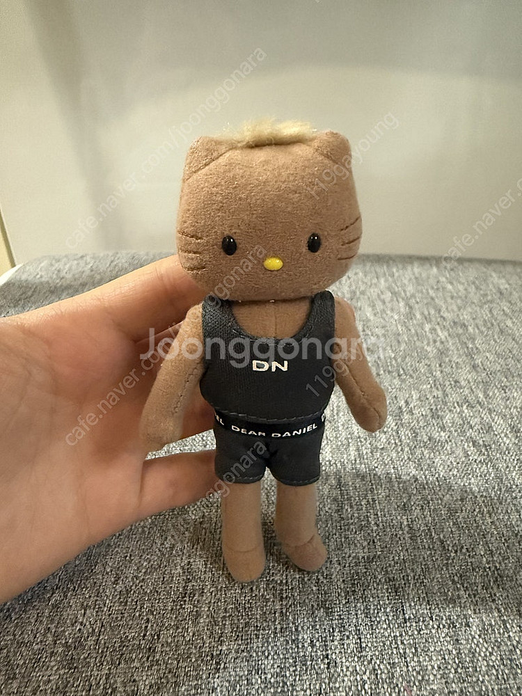 고전 드레스업 키티 태닝 다니엘--2