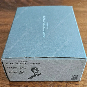 시마노 Ultegra Di2 FD-R8150 앞변속기 2×12단 팝니다 ﻿