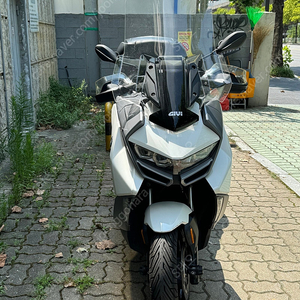 BMW C400GT