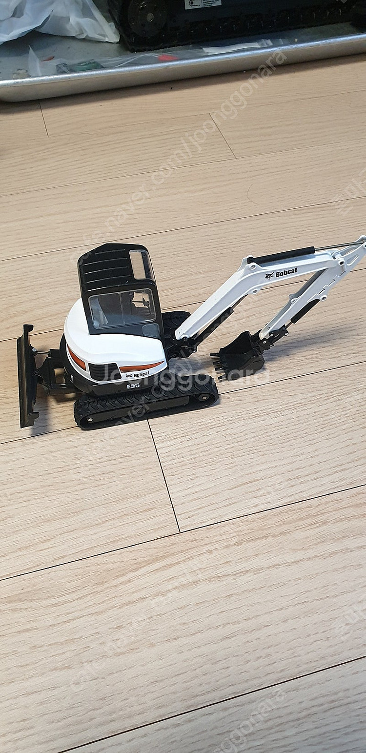 밥캣 중장비 모형 다이캐스트 팝니다.--7